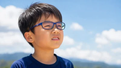 紫外線が眼に与える影響、正しく知っていますか？八王子の専門店がわかりやすく解説